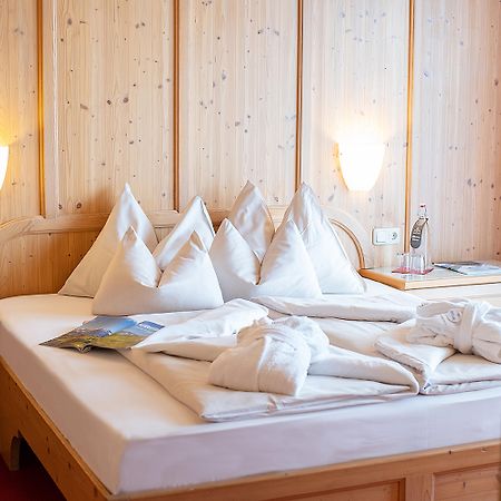 Hotel Latini Целль-ам-Зеє Екстер'єр фото