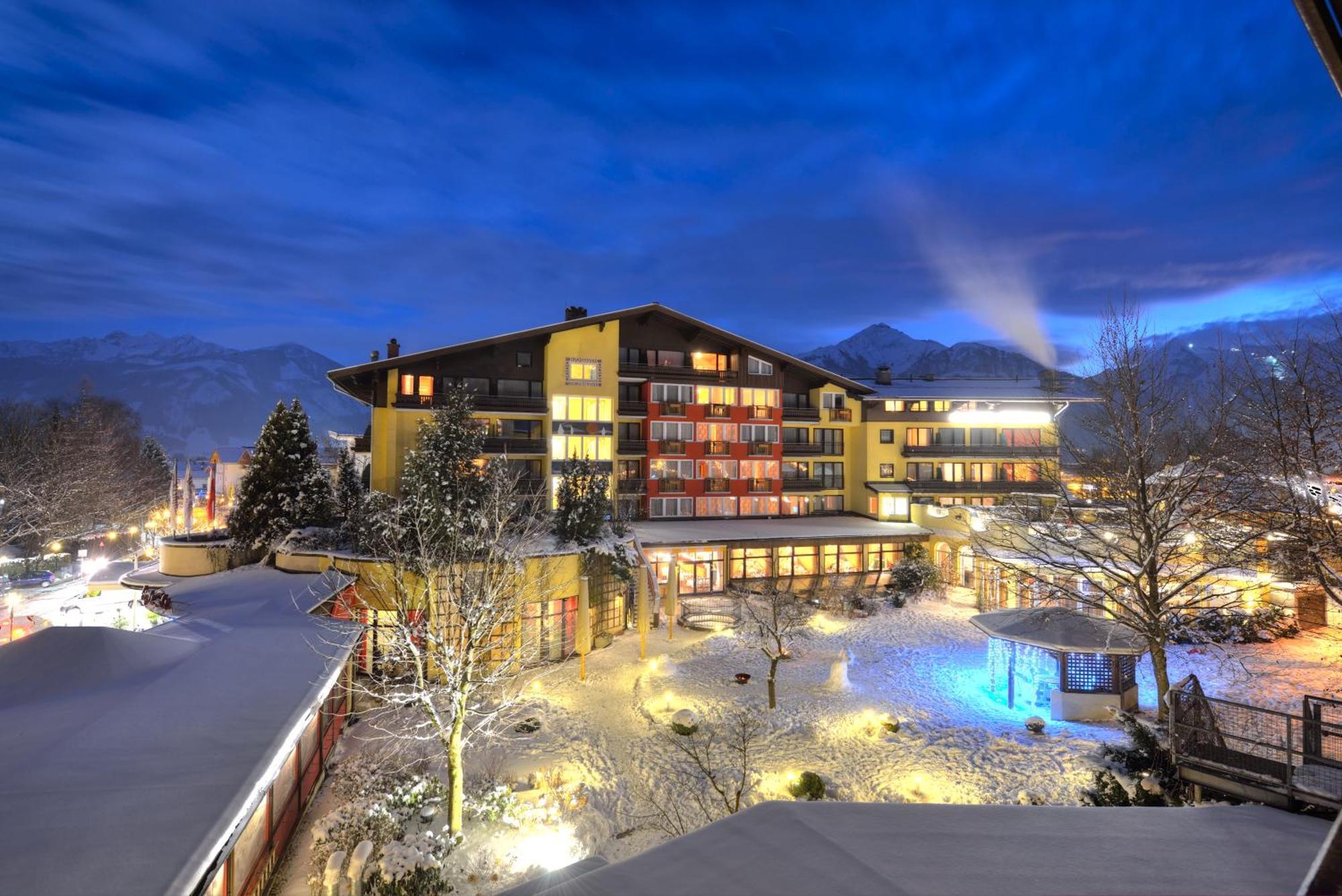 Hotel Latini Целль-ам-Зеє Екстер'єр фото